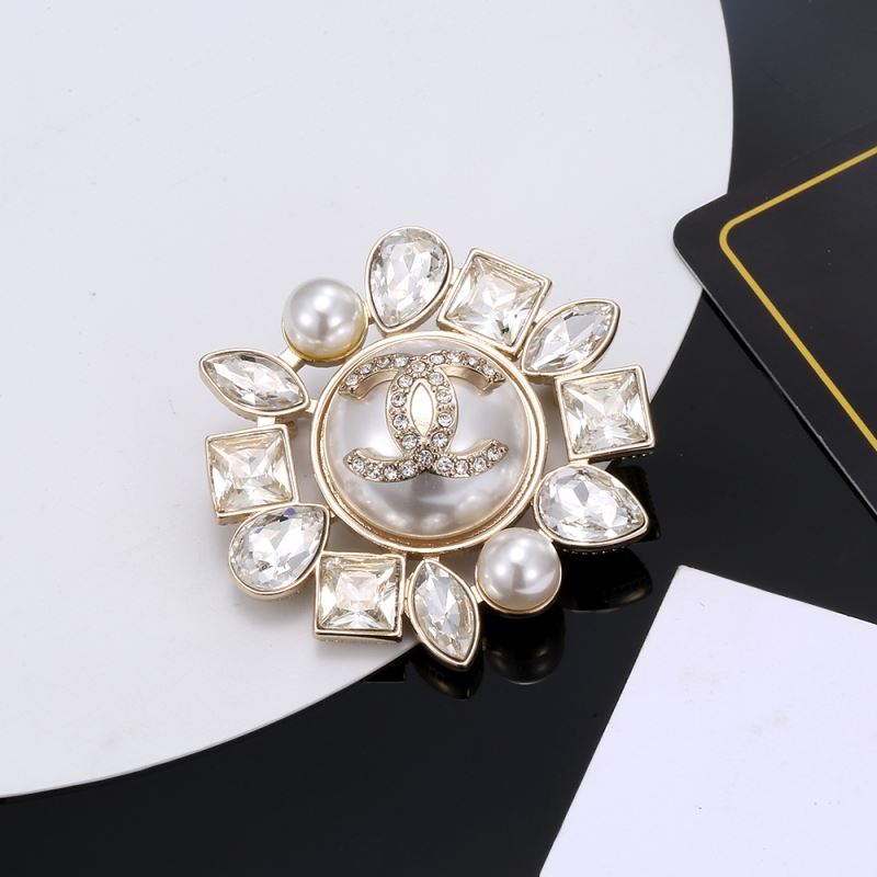 Chanel Brooches - Click Image to Close